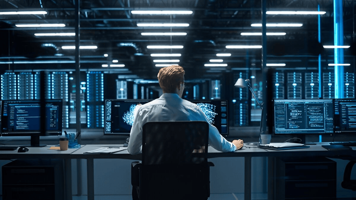 Global IT Spending to Hit $5.43 Trillion in 2025 – AI & Data Centers Reshape the Future